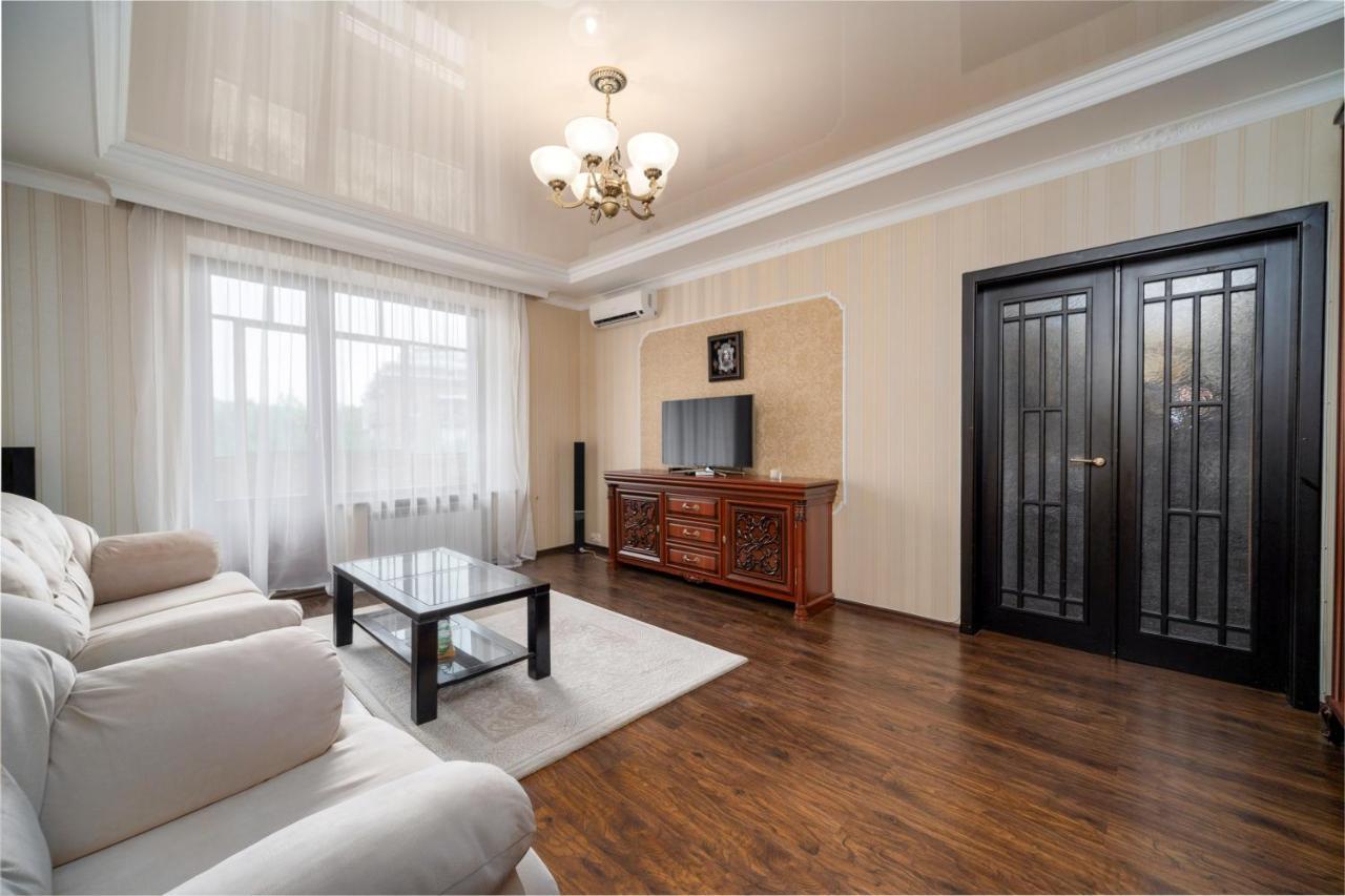 Lux Apartment Gorkiy Park Jarkov Exterior foto